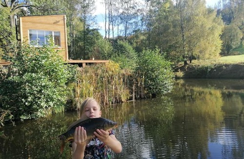 Mikulasovice Apartment | Pet-Friendly Glamping Sever with Pool and Hot Tub Access