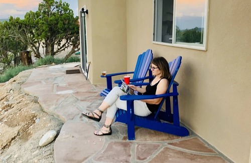 Youngsville Apartment | Inviting Glamping Studio Room with Lake Views & Pool Access