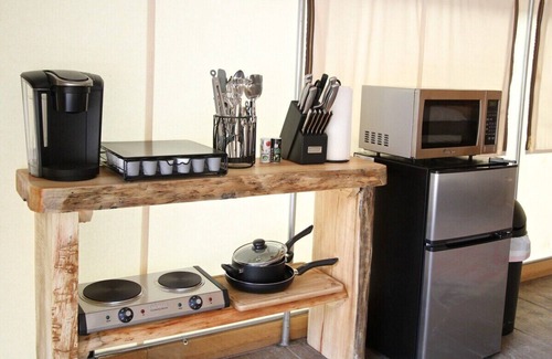 Orderville RV Rental | Eco-Friendly Glamping Tent #8 with Private Bath & Spa