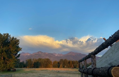 Joseph RV Rental | Pet-Friendly Glamping Tent on Evans Farm Near Joseph, Oregon