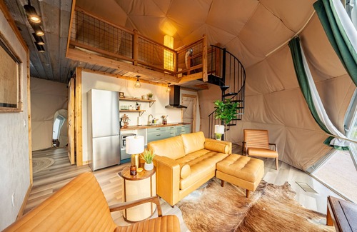 Oatmeal Resort | Reconnect with Nature at Glamping @ The Refuge - 10/10 Rating!