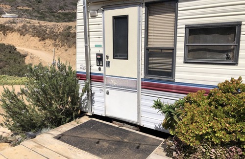 Ensenada House | Scenic Glamping Experience with Spa and Breakfast Included