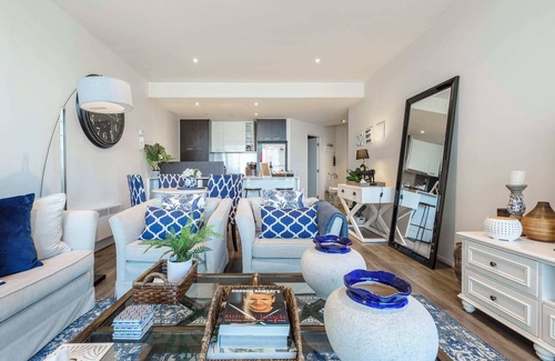Docklands Condo | Glamptons - Waterfront Apartment with Scenic Views
