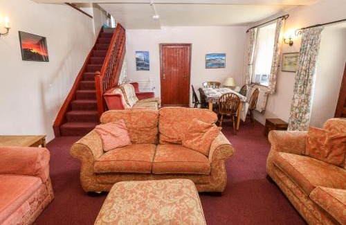 Gallt Y Foel House | Discover Glan y Gors: 4-Star Pet and Child Friendly Escape