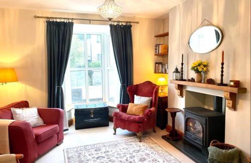 Cemmaes House | Family-Friendly Stay at Glancoegen with Kid-Centric Amenities