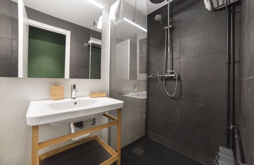 Avenida Meritxell Hotel | Discover Glaner Hotel Café: Child-Friendly Comfort Awaits