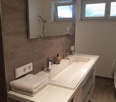 Markdorf Apartment | Experience Glanzvoller: Your Coastal Retreat Awaits