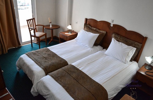 Andravida-Kyllini Hotel | Eco-Friendly Glarentza: Family and Wheelchair Accessible Stay