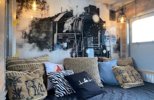 Schmidtheim House | Enjoy a Relaxing Stay at Gleis 2 with Sauna & Hot Tub