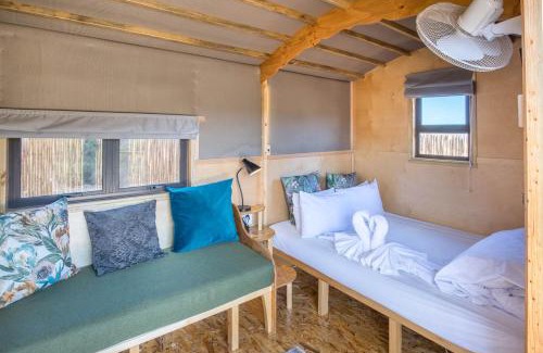 Montagu House | Glen Eden Farm: Pet-Friendly Retreat with Pool & Hot Tub