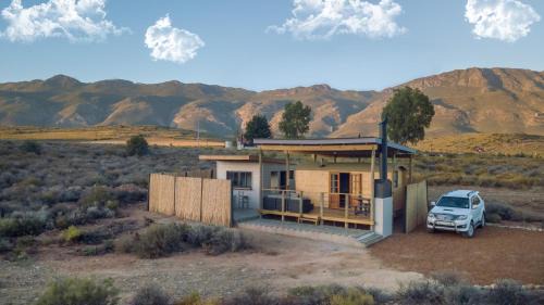 Montagu House | Glen Eden Farm: Pet-Friendly Retreat with Pool & Hot Tub