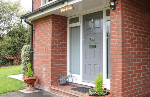Madeley House | Glen Helen - Child-Friendly 4-Star Hotel with Perfect Rating
