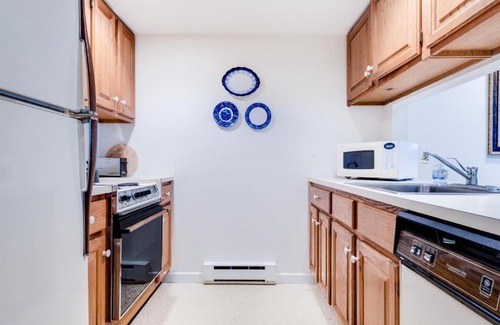 Chautauqua Apartment | Inviting Glen Park C4 Condo with Family-Friendly Amenities