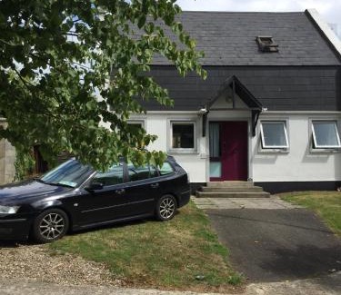 Courtown House | Cozy Two-Bedroom Cottage with Family-Friendly Amenities