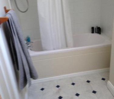 Courtown House | Cozy Two-Bedroom Cottage with Family-Friendly Amenities