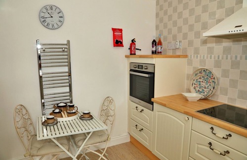 Wigton Cottage | Top Rated Retreats with Kitchen & Breakfast in Glendale