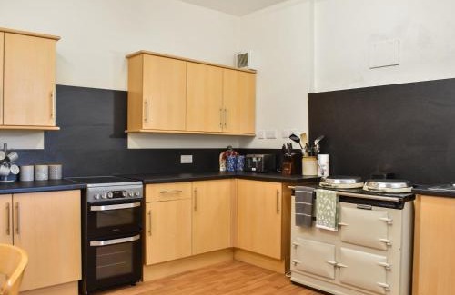 Glenesk House | Family-Friendly Gleneffock Farmhouse with Pet Amenities