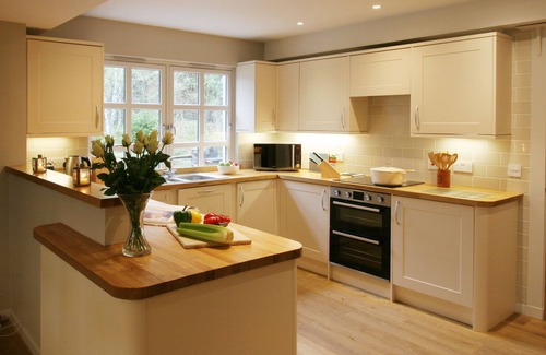 Kingussie Cottage | Perfect Glenfeshie House: Family-Friendly Stay for 10
