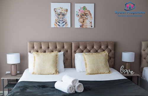 Leicester House | GLENFIELD BUNGALOW