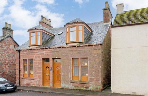 Kirriemuir House | Delightful Glengate - Family & Pet Friendly in Kirriemuir