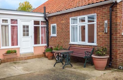 Saxmundham House | Family-Friendly Glenhaven: Rated 9/10 for Guest Satisfaction