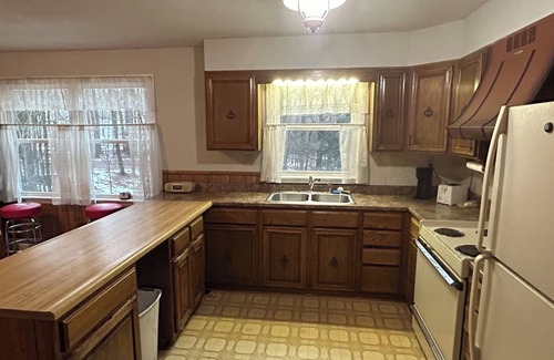 Taberg House | Glenmore Creek: Serene Ranch Home on Private Wooded Acres