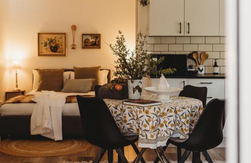 Middle Brook Apartment | Family-Friendly Glenoak Cottage with 9.4/10 Guest Rating