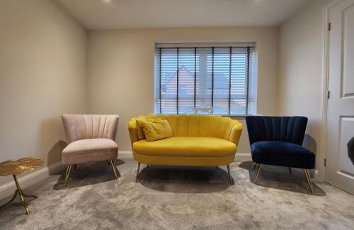 Wellingborough House | Glenvale House, Weekly & Monthly Stay In Wellingborough, Perfect For Business Or Relocation