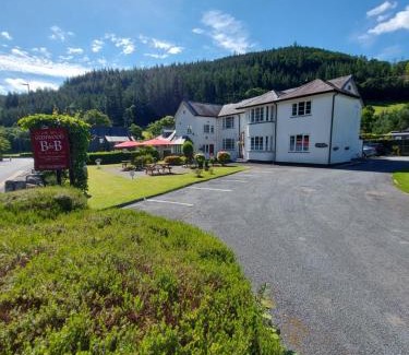 Gwynedd- Snowdonia Bed & Breakfast | Discover Glenwood Guesthouse in Betws-y-Coed: 4-Star Escape