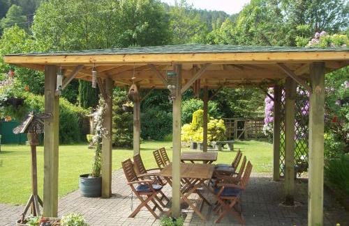 Gwynedd- Snowdonia Bed & Breakfast | Discover Glenwood Guesthouse in Betws-y-Coed: 4-Star Escape