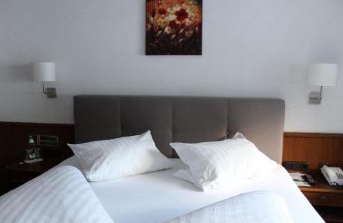 Sankt Leonhard im Pitztal House | Charming Gletscher-Landhaus Brunnenkogel with Hot Tub Access