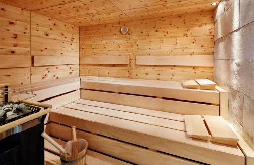 Ischgl House | Inviting Gletscherblick B&B: Rated 9.1 with Hot Tub