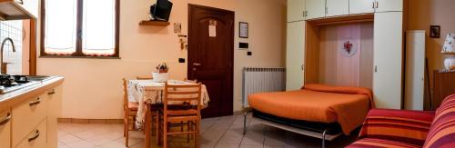 Cenesi Apartment | Discover Gli Angeli Agriturismo - Zia Rosa with Pool & Pets