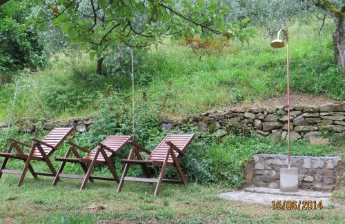 Quarrata House | Cozy Retreat at Gli Arancini: Rated 9/10 with Hot Tub