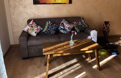 Prabione Apartment | Gli Ulivi - spacious apartment with balcony overlooking Mount Baldo
