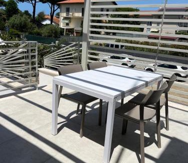 Tirrenia Apartment | Cozy Retreat Steps from the Beach with Pet-Friendly Perks