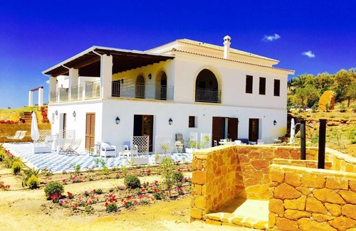 Sciacca Apartment | Relaxing Retreat at GLICINE by KlabHouse: Beachside Escape