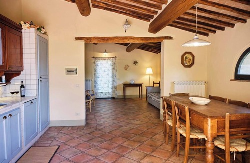 Tavarnelle Val di Pesa Apartment | Glicini 2: Your Ideal Chianti Getaway with Pool & Breakfast