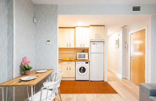 San Diego Apartment | Family-Friendly Getaway at Global Home-Pico Cebollera