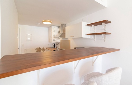Canet de Berenguer Apartment | Modern Apartment with Pool & Spa in Canet al Mar