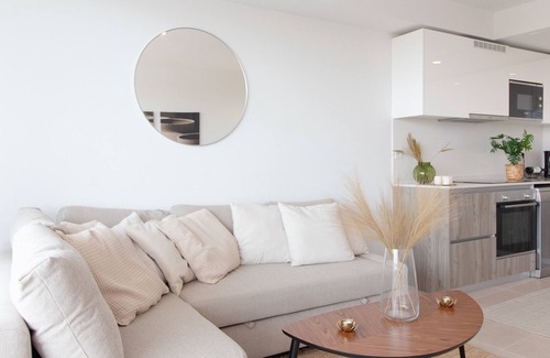 Canet de Berenguer Apartment | Modern Apartment with Terrace in Gran Canet - Ideal for Families