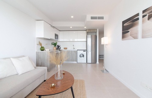 Canet de Berenguer Apartment | Modern Apartment with Terrace in Gran Canet - Ideal for Families