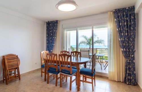 Playa de Almarda House | Beachfront Adosado with Sea Views and Family-Friendly Amenities