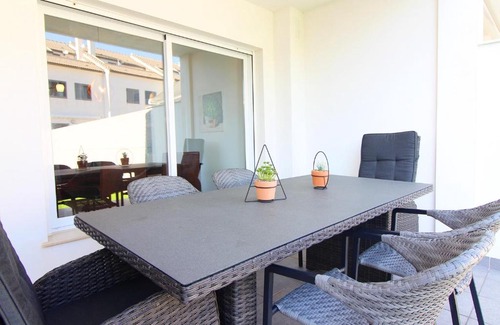 Almarda House | Beautiful Garden Home Near Almarda Beach - Rated 8/10