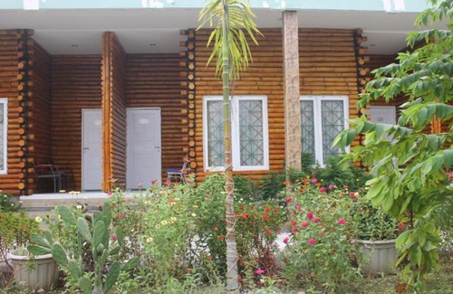 Ende Hotel | Inviting Global View Hotel with Ocean Views & Breakfast