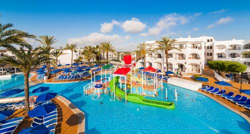 Sa Coma Apartment | Family-Friendly Stay at Globales Bouganvilla with Pool