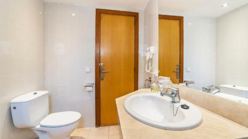 Sa Coma Apartment | Family-Friendly Stay at Globales Bouganvilla with Pool