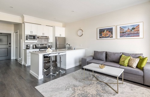 Smiths Falls Apartment | GLOBALSTAY. Iconic Rideau 1Bd Unit. Balcony. Free Parking