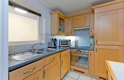 The City of London Apartment | Explore Globe View St Pauls London with Family-Friendly Amenities