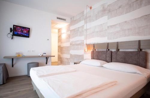 Torbole sul Garda Hotel | Discover Glocal Torbole: Wheelchair Accessible & Family-Friendly